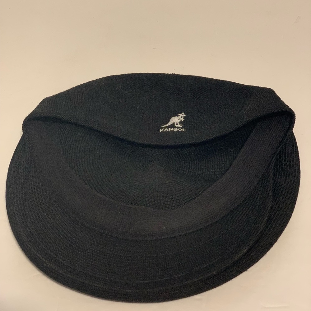 Authentic Kangol Mens Size S Black Tropic  504 Cap/ Driver’s Hat